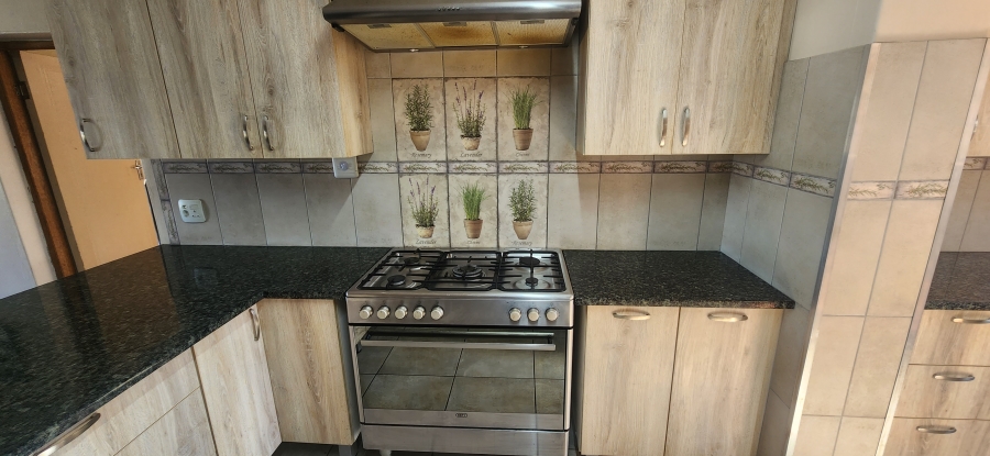 5 Bedroom Property for Sale in Dana Bay Western Cape